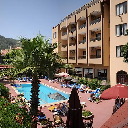 Juniper Hotell 2*