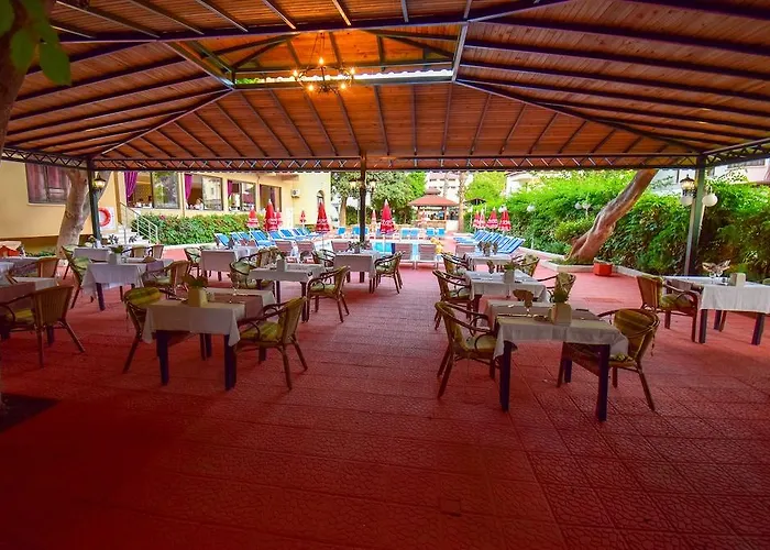 Hotel Juniper İçmeler